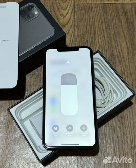 iPhone 11 Pro Max, 64 ГБ