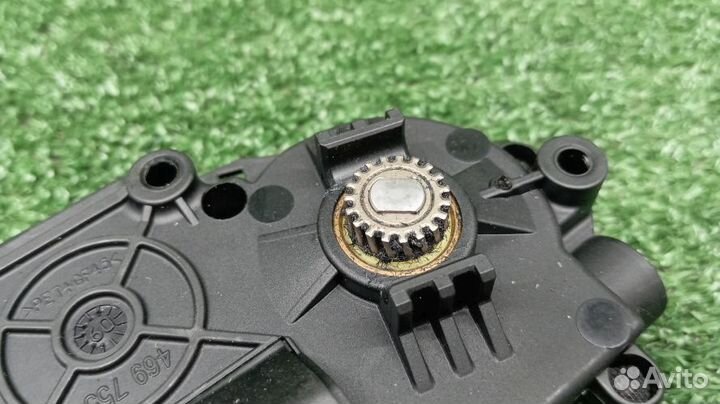 Мотор люка Land Rover Freelander