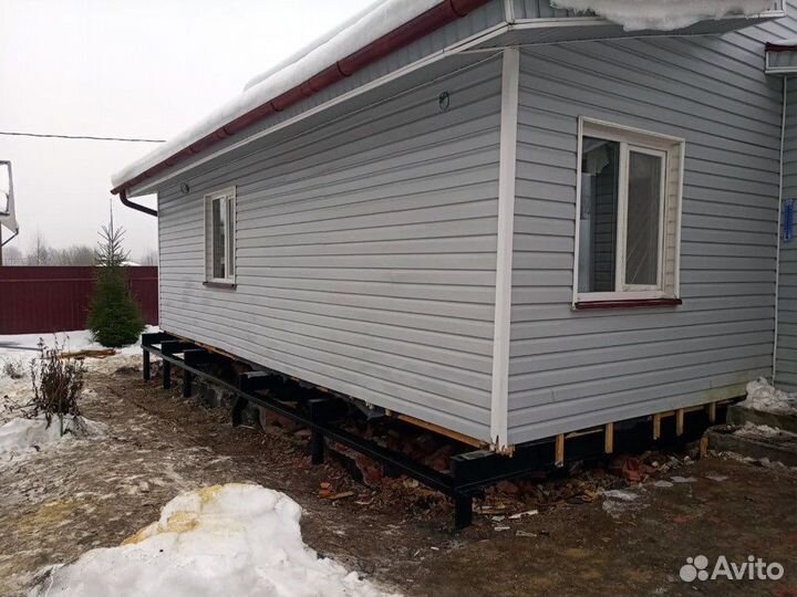 Бригада строителей