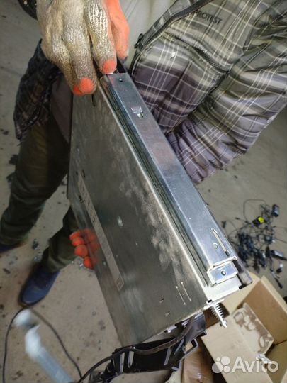 Клава в стойку с рельсами