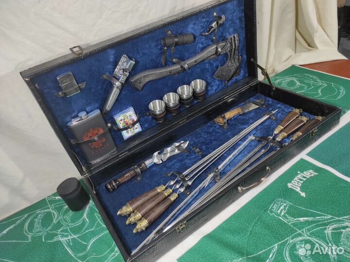 Шашлычный набор в кейсе шампура подарочный