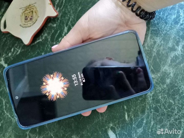 Телефон