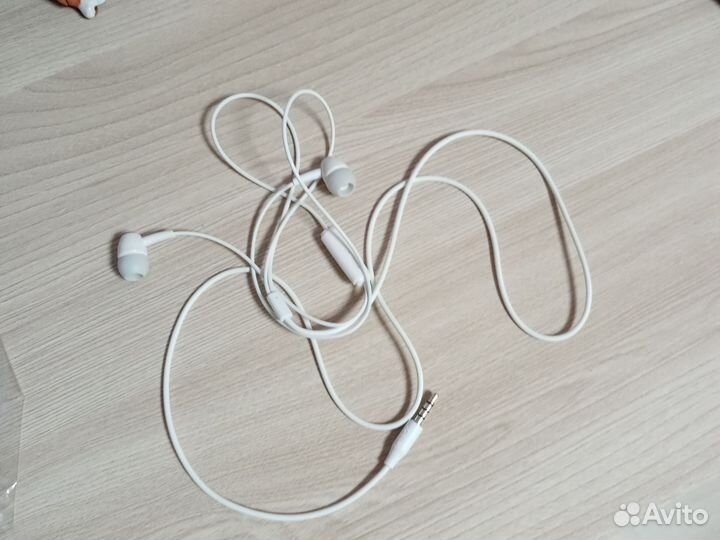Наушники к телефону LG