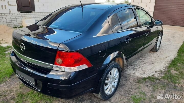 Opel Astra 1.8 AT, 2009, 177 000 км
