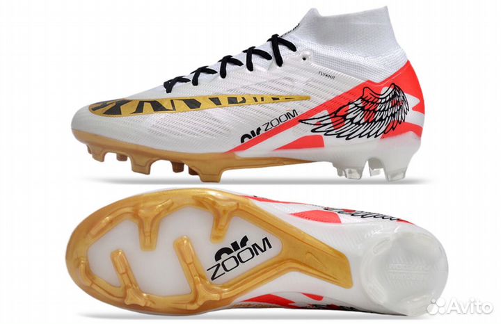 Футбольные бутсы Nike