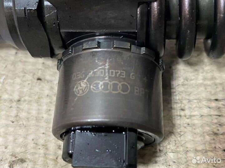 Форсунка Audi A4 B7 (S4 2.0 2007