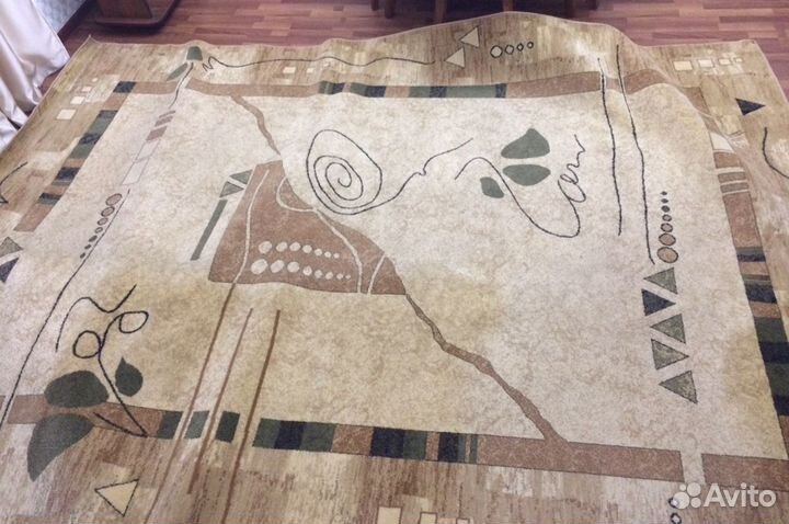 Ковер шерстяной