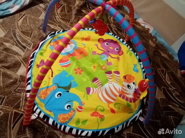 Развивающий коврик