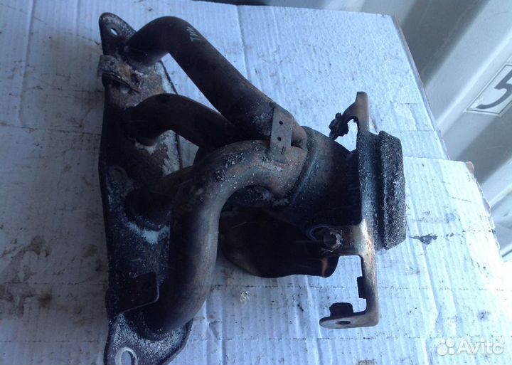 Коллектор впускной выпускной Ниссан тиида