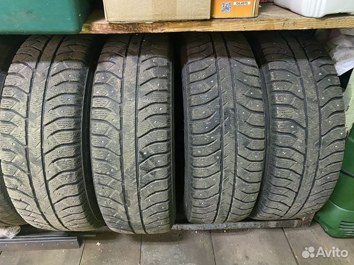 Bridgestone Ice Cruiser 7000 185/65 R15