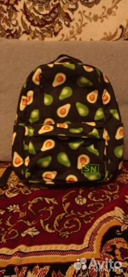 Рюкзак школьный