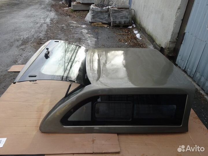 Toyota Hilux 8 кунг Roxform с раздвижными стеклами