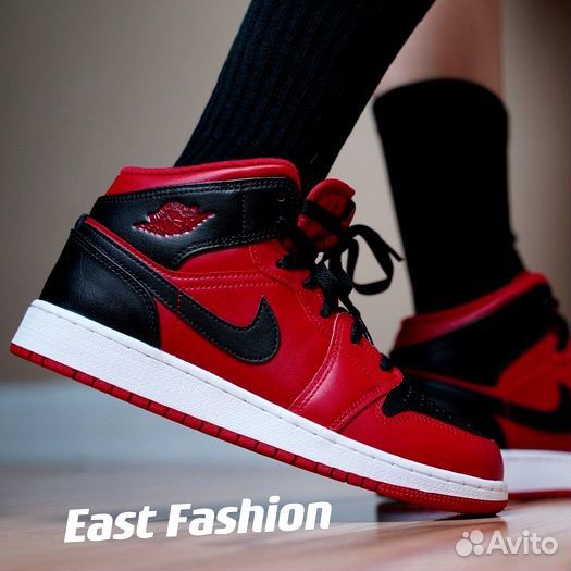 Кроссовки Nike Air Jordan 1 Reverse Bred оригинал