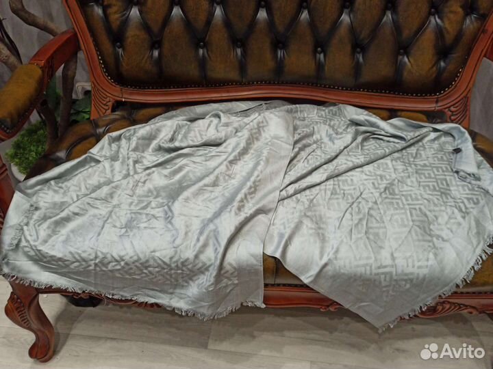 Палантин fendi теплый шерсть/шелк италия