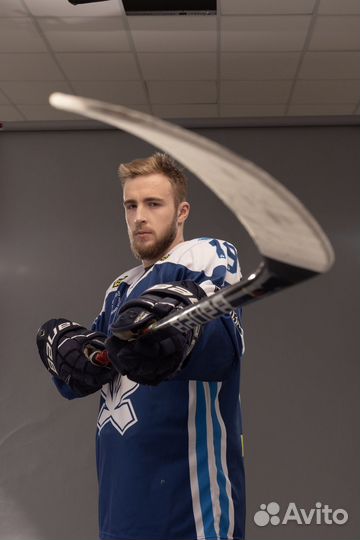 Тренер по хоккею