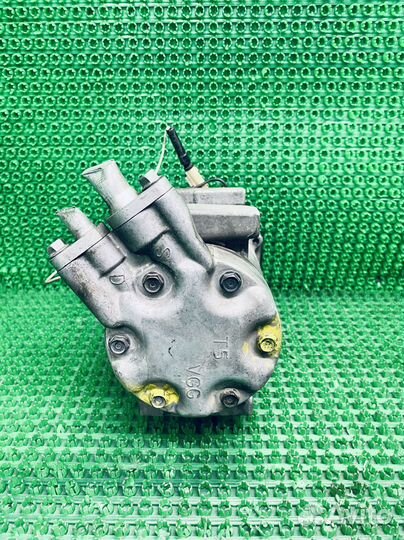 Компрессор кондиционера 7700273801 Renault Clio (C