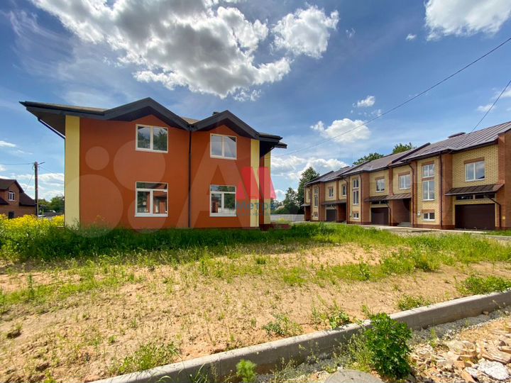 Коттедж 153,4 м² на участке 7,5 сот.