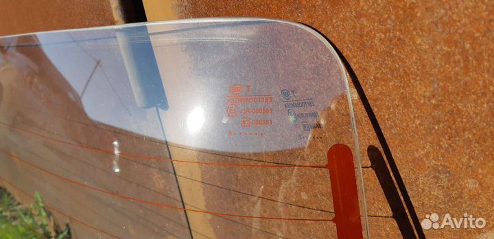 Заднее стекло ваз 2107