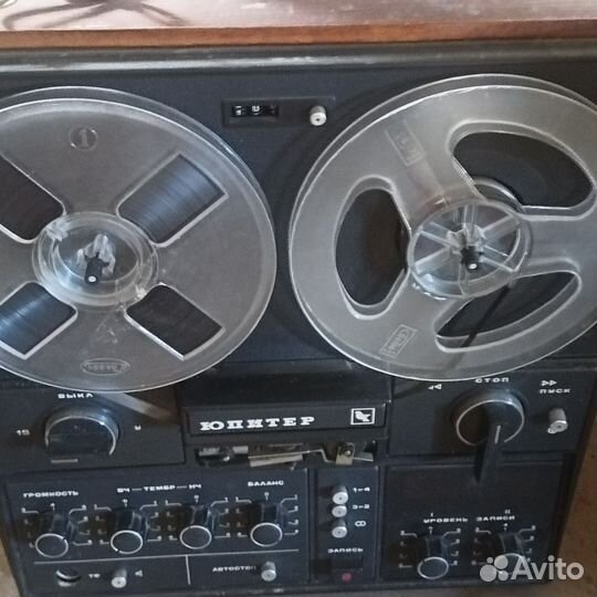 Катушечный магнитофон