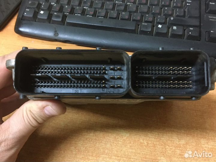 Блок управления двигателем 8P7907115G 1.8 Т