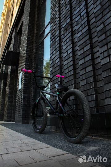 Трюковой велосипед BMX