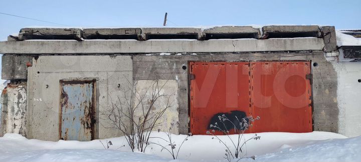 Гараж, > 30 м²