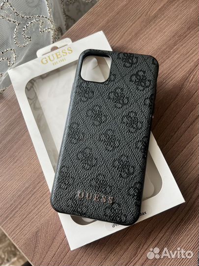 Чехол на iPhone 11 pro max guess оригинал