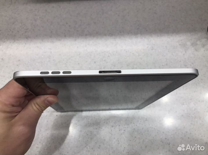 iPad (Wi-Fi + 3G) A1337