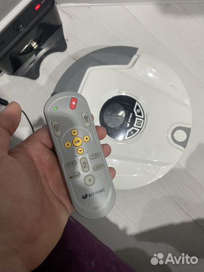 Робот пылесос Kitfort