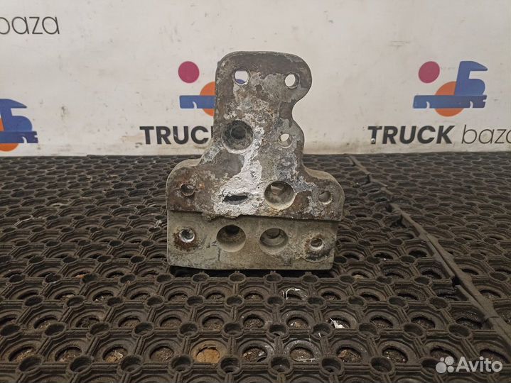 21639760 Кронштейн глушителя