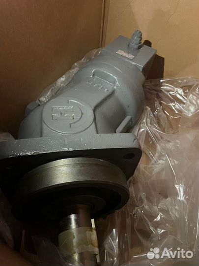 Гидромотор вентилятора Hitachi 4390592 EX1900-5