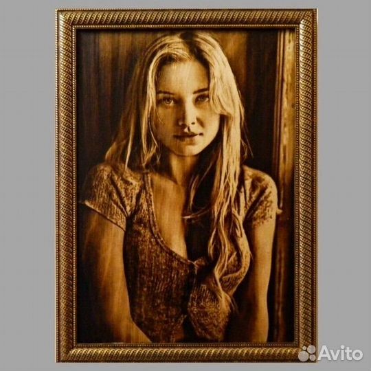 Портрет по фото на дереве