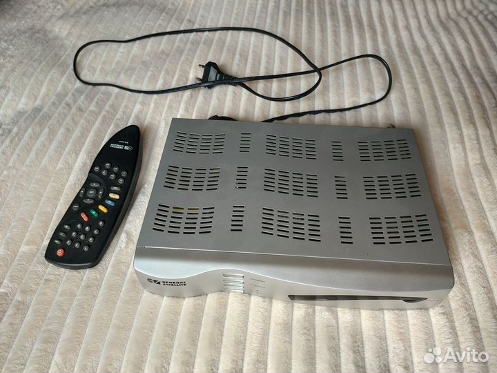 Спутниковый ресивер General Satellite VA-7200