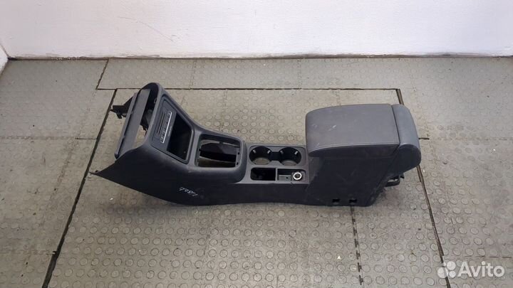 Консоль салона Volkswagen Sharan, 2012