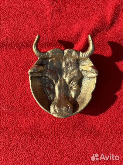 Пепельница из латуни