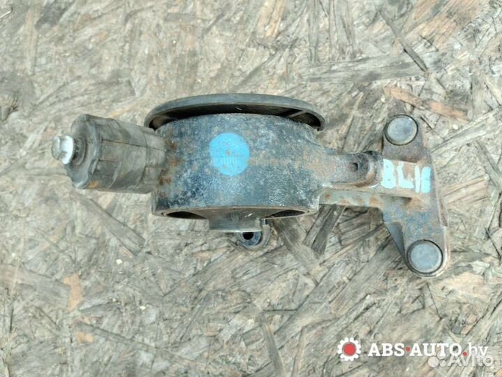 Подушка крепления двигателя Toyota RAV4