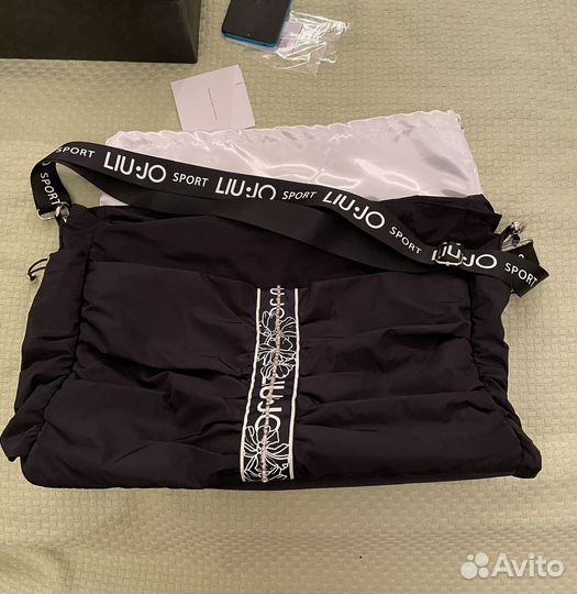 Сумка женская новая черная Италия