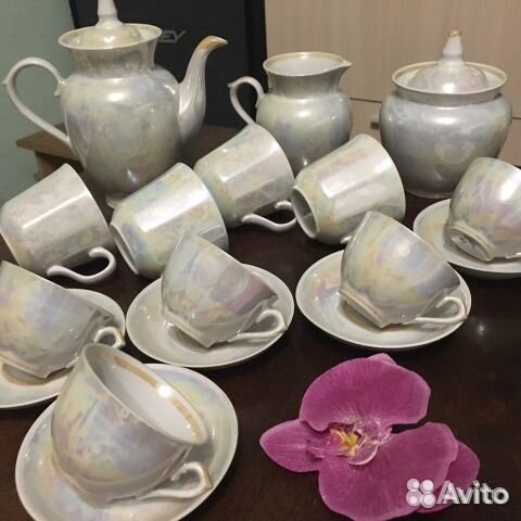 Сервизы чайные фарфоровые