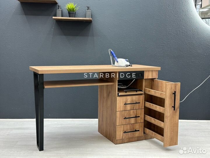 Стол маникюрный