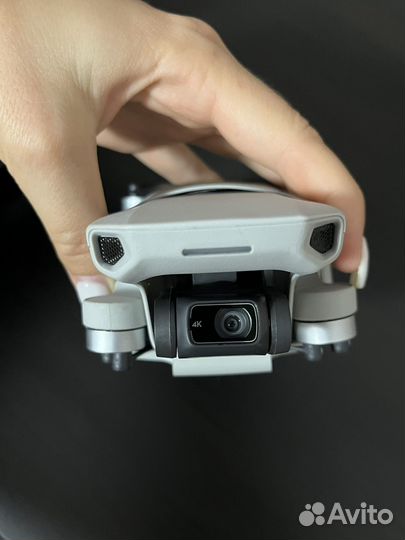 Квадрокоптер DJI Mini 2 Combо