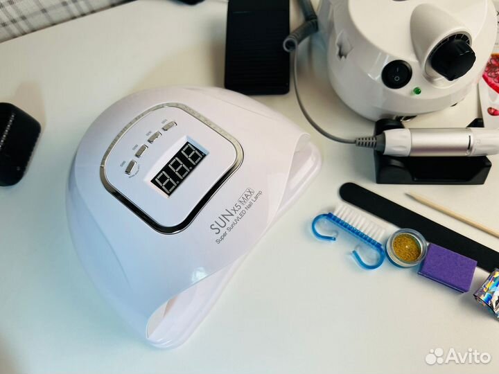 Аппарат и лампа новые для маникюра
