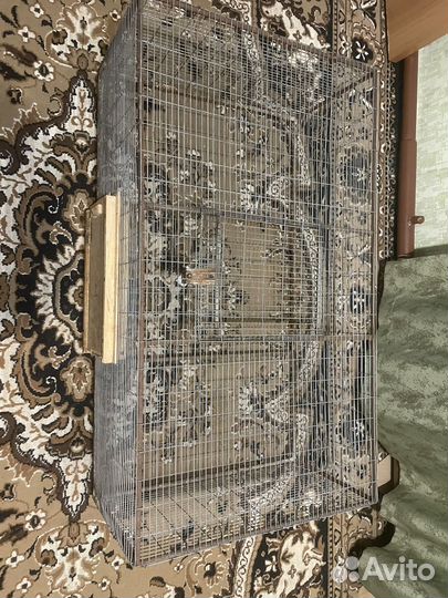 Вольер, клетка