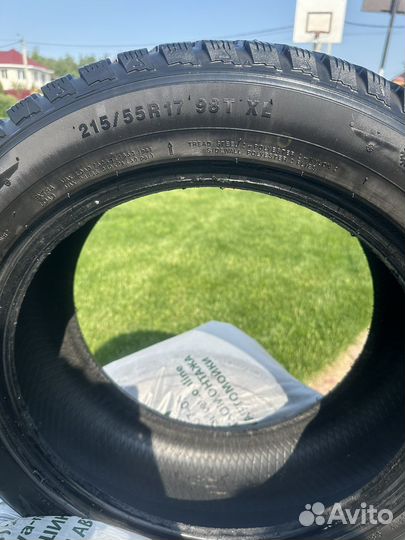 Kumho WinterCraft Ice Wi32 215/55 R17