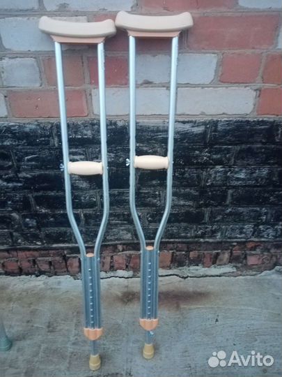 Костыли подмышечные