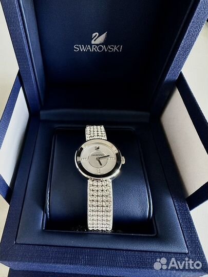 Часы Swarovski