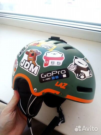 Горнолыжный шлем