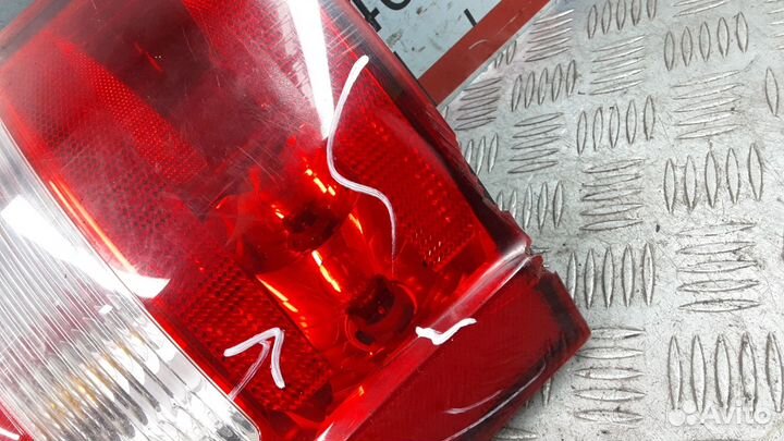 Фонарь Chrysler Voyager (2007-2010)