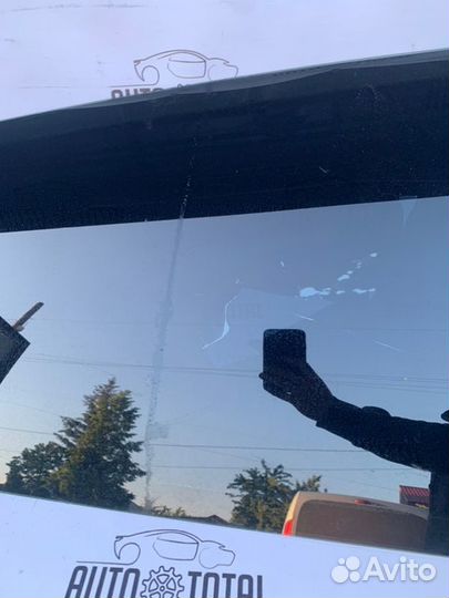 Стекло крыла заднее правое Renault Clio