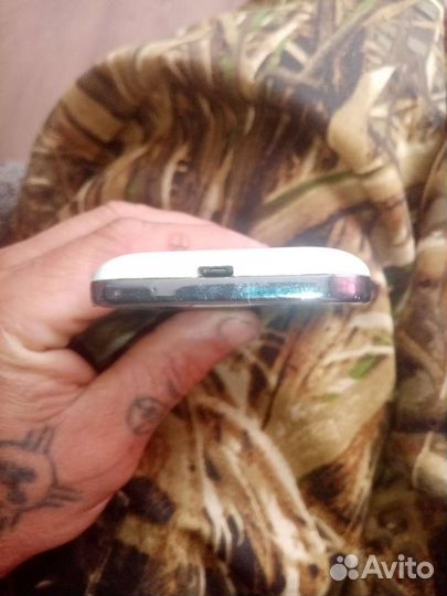 Телефон Samsung