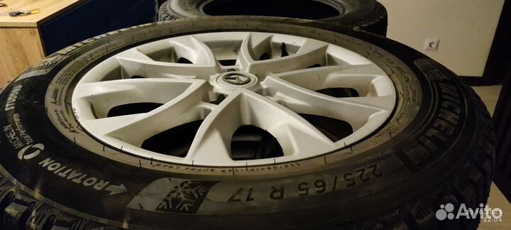 Michelin X-Ice North 4 SUV 225/65 R17 106T